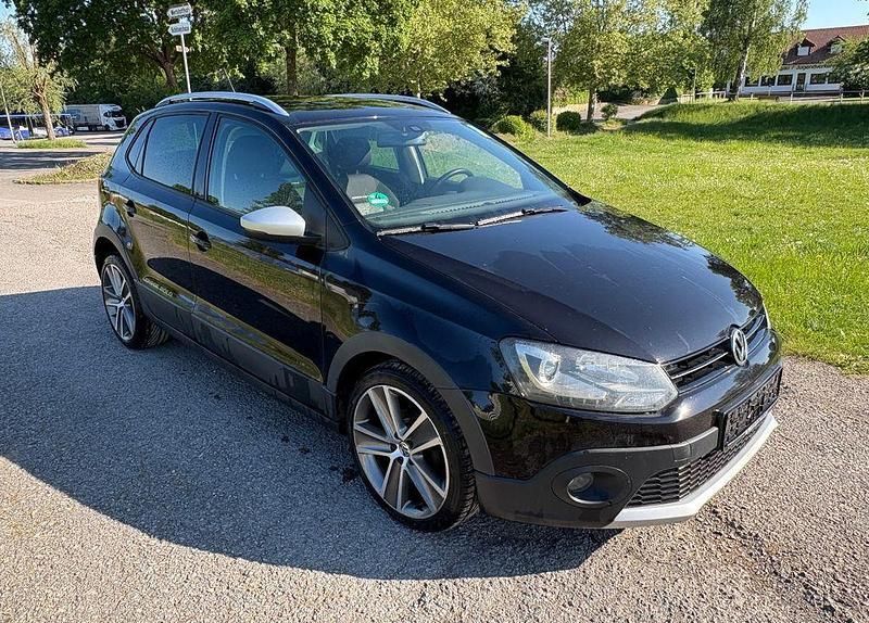 Schwarz Gebraucht 2012 VW Polo Cross Kleinwagen | 6.880 € (Guter Preis) - Bild 1/4