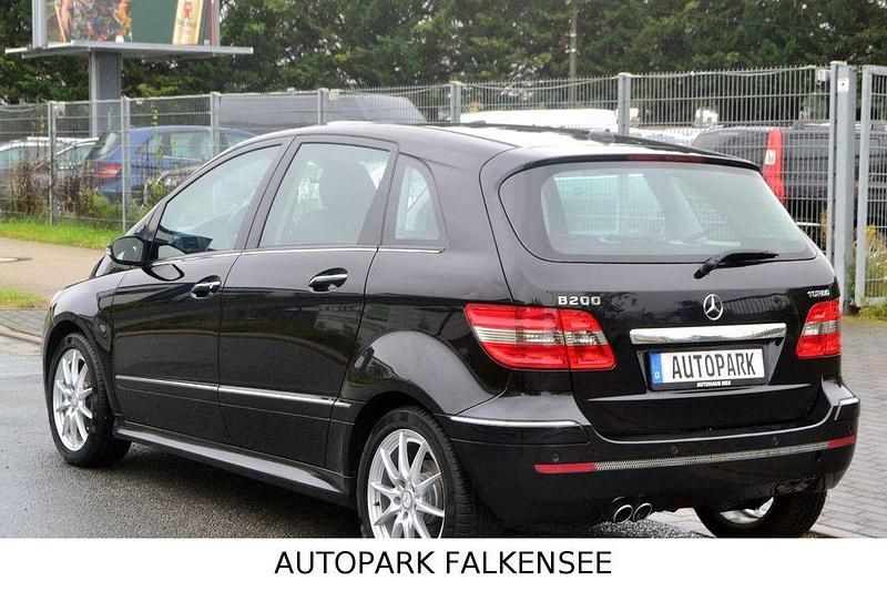 Gebraucht Mercedes B200 193 PS (141 kW) 2006 Schwarz Van / Kleinbus