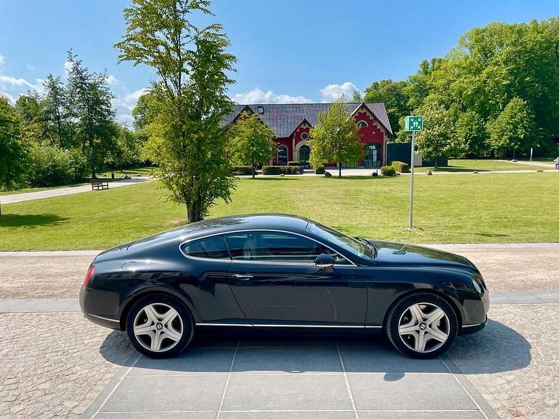 Schwarz Gebraucht 2005 Bentley Continental GT Coupé | 29.950 € (Etwas zu teuer) - Bild 1/4