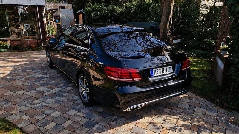 Gebraucht Mercedes E500 408 PS (300 kW) 2013 Schwarz Limousine