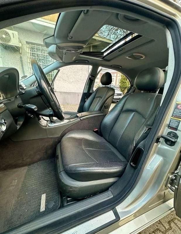 Gebraucht Mercedes E320 Avantgarde 224 PS (164 kW) 2001 Limousine