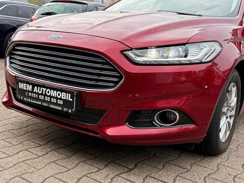 Second-hand Ford Mondeo 140 CP (102 kW) 2018 Roșu Berlinǎ