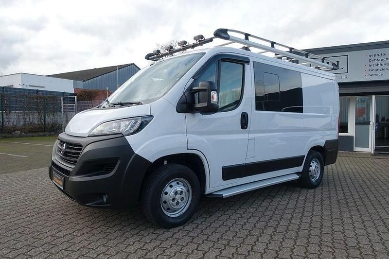 Weiß Gebraucht 2020 Fiat Ducato Van | 18.450 € (Etwas zu teuer) - Bild 1/4