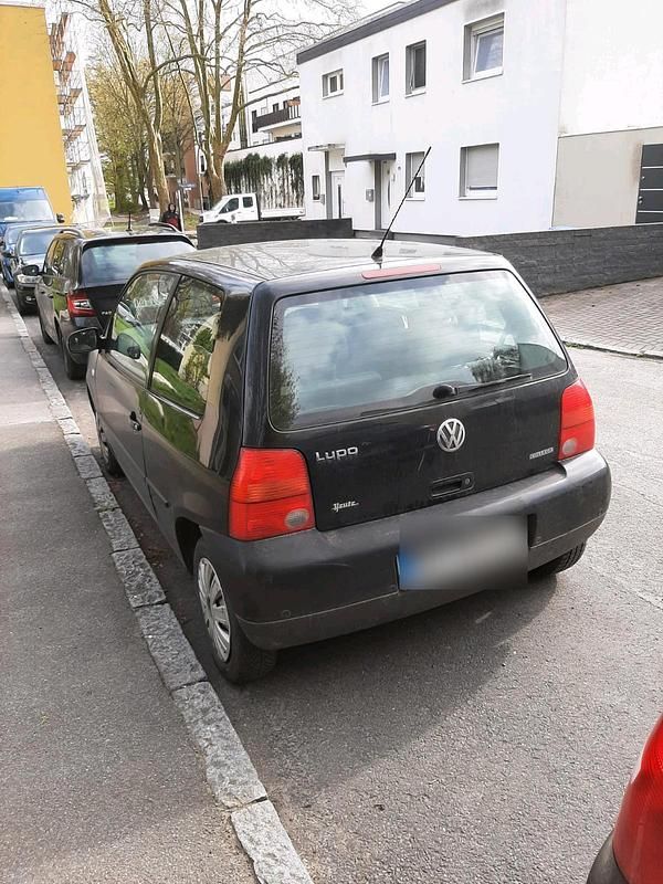 Second-hand VW Lupo 50 CP (36 kW) 2000 Negru Hatchback