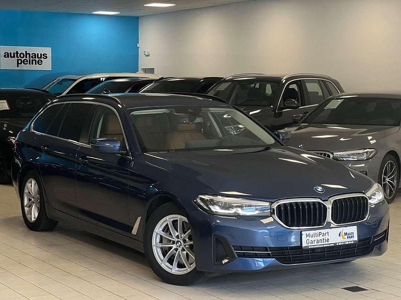 Gebraucht BMW 540 340 PS (250 kW) 2021 Phytonicblau metallic Kombi