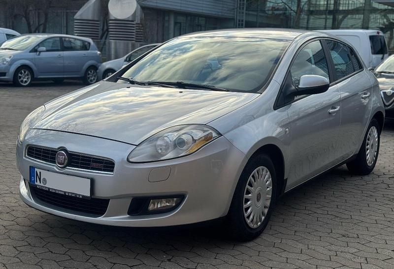 Gebraucht Fiat Bravo 150 PS (110 kW) 2009 Silber Kleinwagen