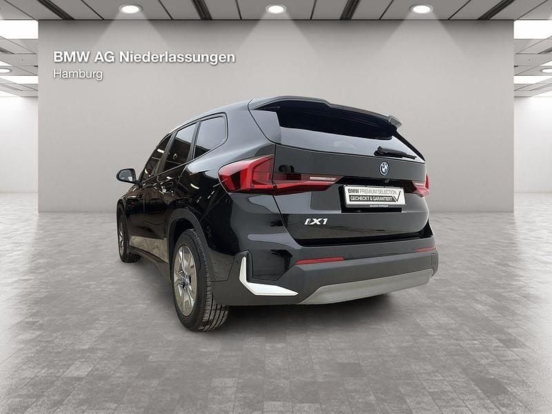Używany BMW iX1 Performance 225 kW (306 KM) 2023 Czarny SUV