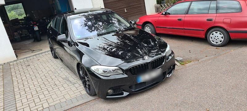Schwarz Gebraucht 2012 BMW 535 Performance Limousine | 10.500 € (Fairer Preis) - Bild 1/4