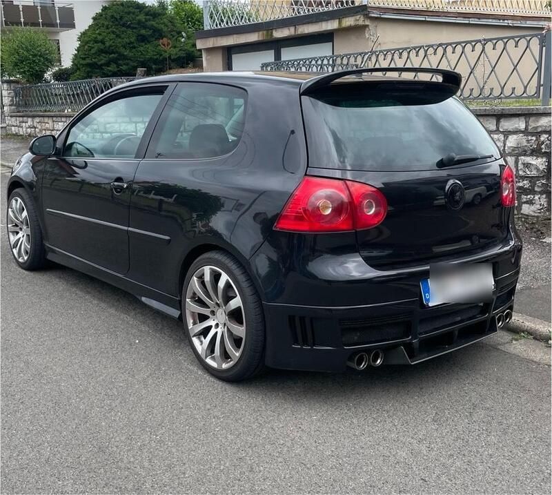 Schwarz Gebraucht 2006 VW Golf V Limousine | 3.800 € (Etwas zu teuer) - Bild 1/4