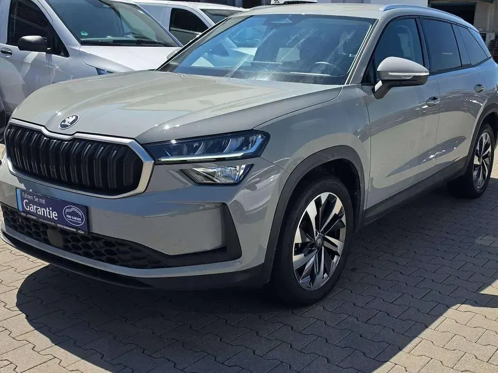 Gebraucht Skoda Kodiaq 150 PS (110 kW) 2025 Grau SUV