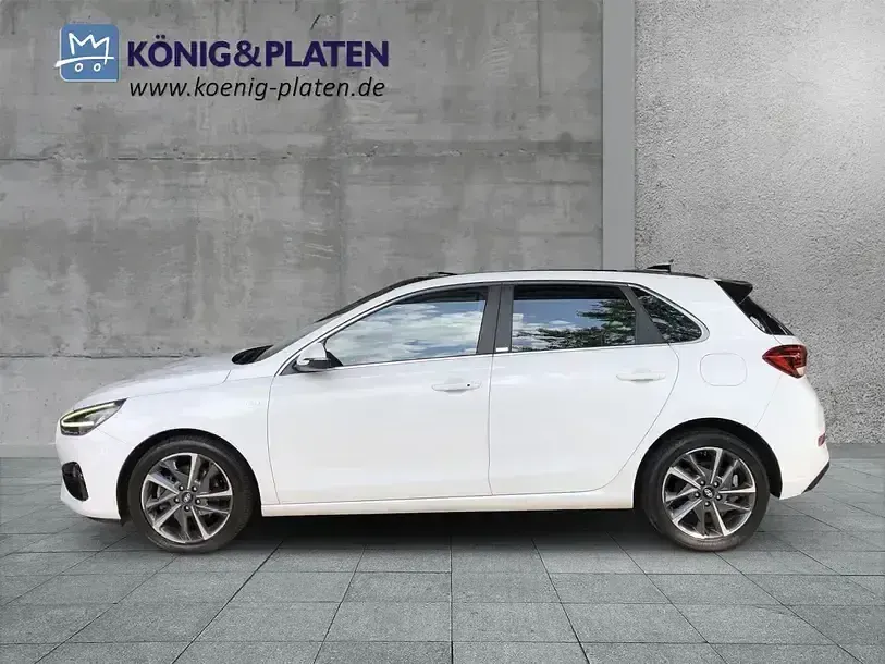 Gebraucht Hyundai i30 Prime 159 PS (116 kW) 2022 Weiß Limousine