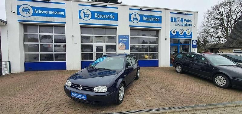 Perlblau Gebraucht 2002 VW Golf IV Limousine | 4.450 € - Bild 1/4