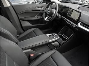 Neu BMW X1 xLine 156 PS (114 kW) 2026 Schwarz (saphirschwarz) SUV