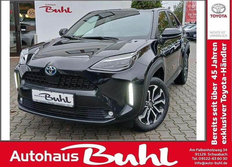 Schwarz Gebraucht 2021 Toyota Yaris Cross Team SUV | 21.994 € (Fairer Preis) - Bild 1/4