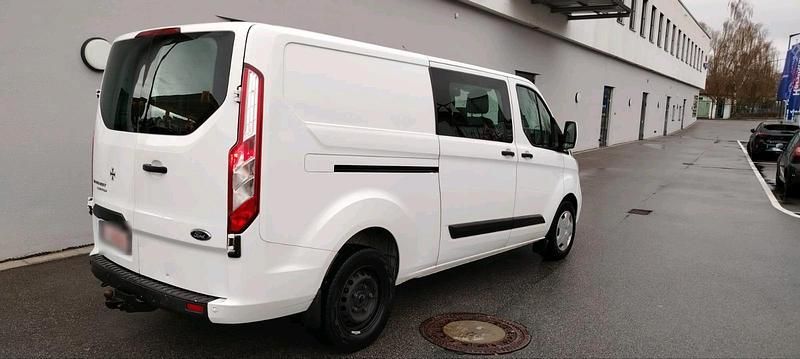 Gebraucht Ford Transit 130 PS (95 kW) 2022 Weiß Limousine