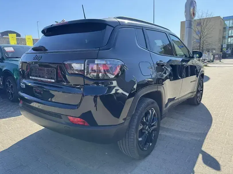 Gebraucht Jeep Compass 180 PS (132 kW) 2022 Schwarz SUV