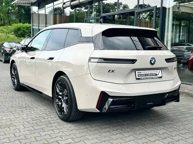 Gebraucht BMW iX Shadowline 484 kW (659 PS) 2025 Dune grey SUV