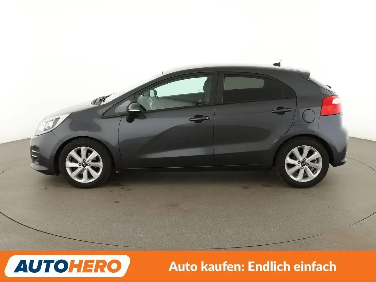 Gebraucht Kia Rio 84 PS (61 kW) 2016 Grau Kleinwagen