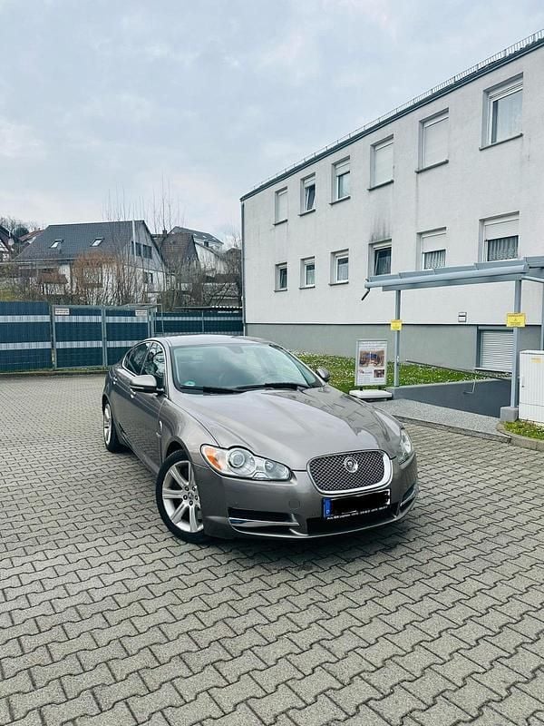 Gold Gebraucht 2010 Jaguar XF Limousine | 6.500 € (Fairer Preis) - Bild 1/4