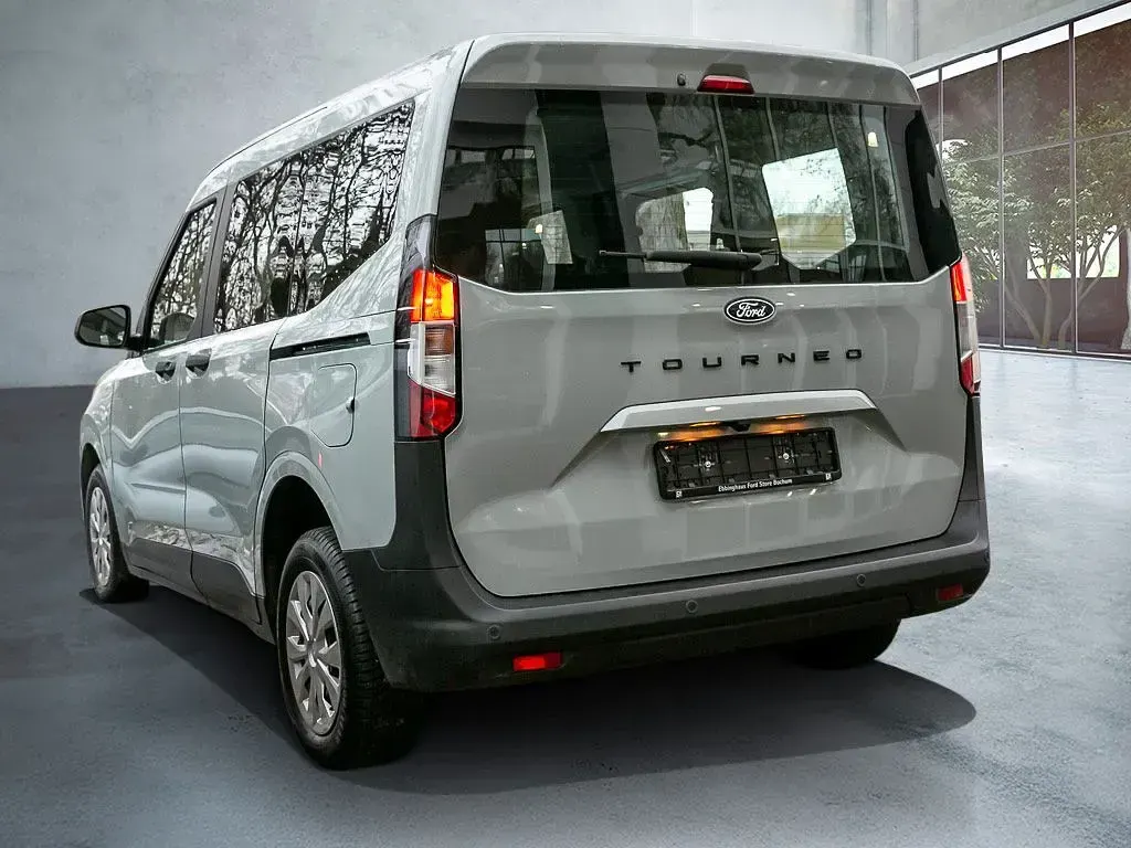 Gebraucht Ford Tourneo Courier Trend 125 PS (91 kW) 2025 Grau Van / Kleinbus