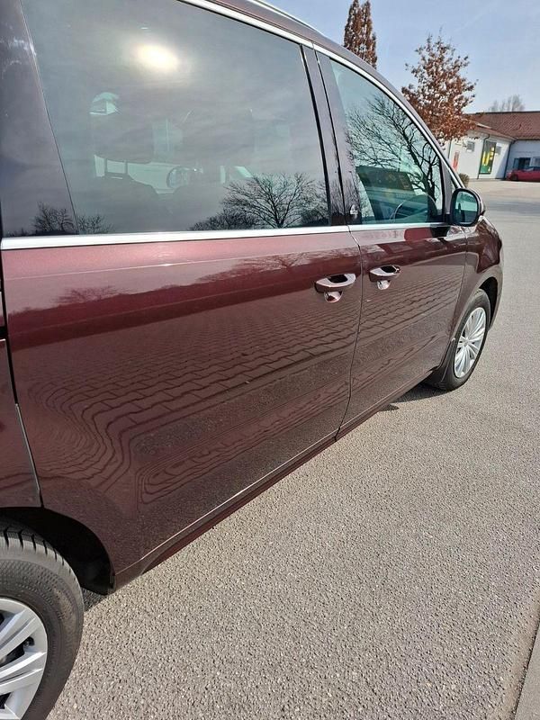 Gebraucht VW Sharan Sound 184 PS (135 kW) 2017 Rot Van / Kleinbus