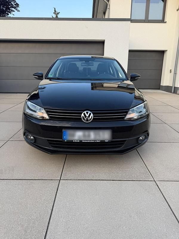 Gebraucht 2011 VW Jetta Limousine | 5.000 € (Fairer Preis) - Bild 1/4