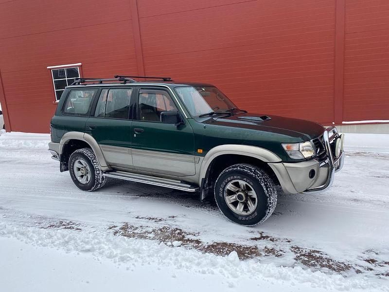 Gebraucht Nissan Patrol 158 PS (116 kW) 2001 Grün SUV