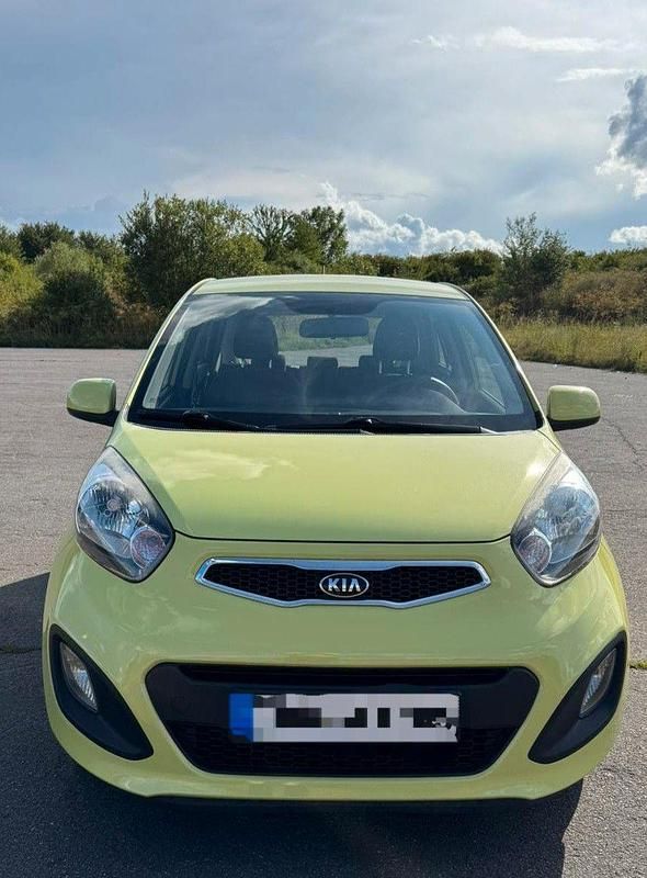 Grün Gebraucht 2013 Kia Picanto Edition 7 Kleinwagen | 3.149 € (Guter Preis) - Bild 1/4