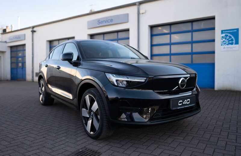 Schwarz Gebraucht 2023 Volvo C40 Plus SUV | 31.900 € (Superpreis) - Bild 1/4