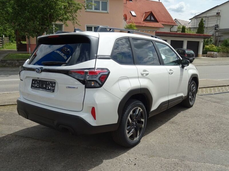 Neu Subaru Forester Exclusive+ 136 PS (100 kW) 2025 Weiß SUV