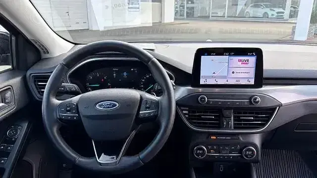 Gebraucht Ford Focus Titanium 150 PS (110 kW) 2019 Schwarz Limousine