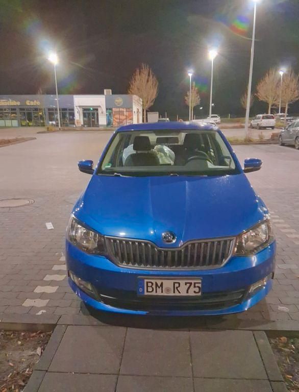 Gebraucht Skoda Fabia Cool Edition 95 PS (69 kW) 2017 Blau Kombi