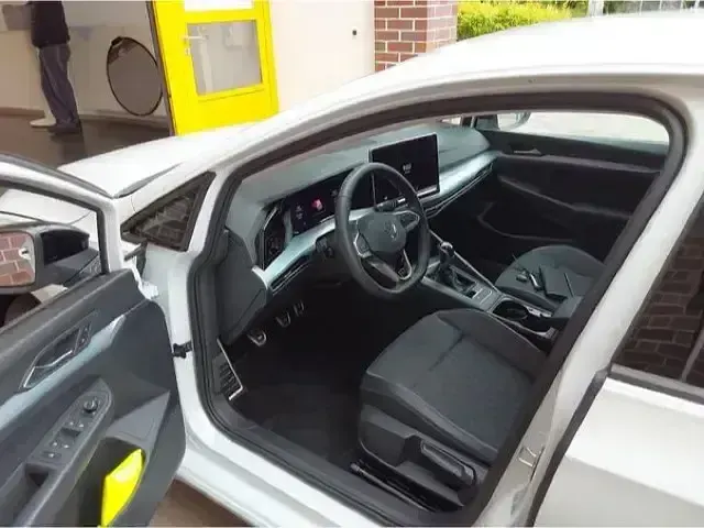 Gebraucht VW Golf VIII Goal 2025 Weiss