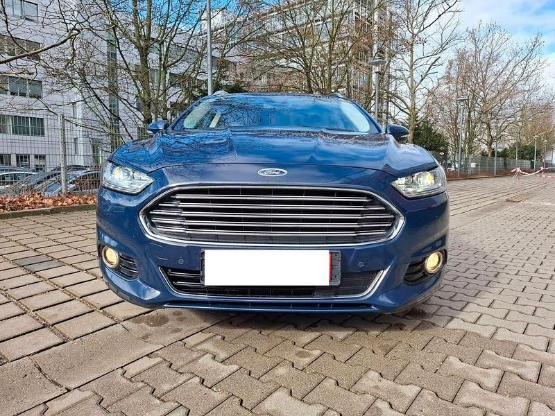 Gebraucht Ford Mondeo Titanium 150 PS (110 kW) 2017 Blau Limousine