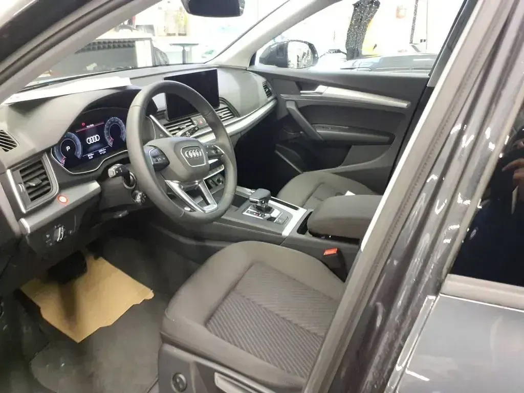Gebraucht Audi Q5 Advanced 204 PS (150 kW) 2025 Grau SUV
