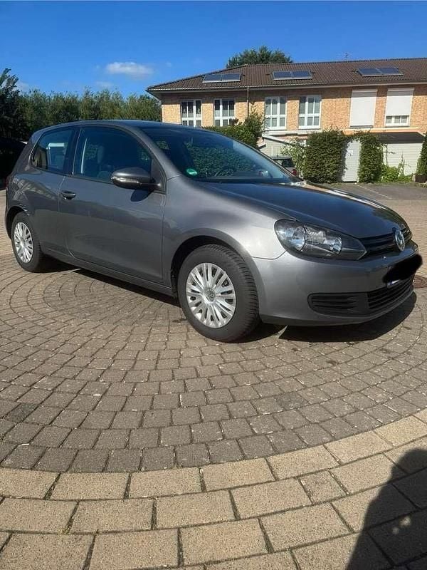 Grau Gebraucht 2010 VW Golf VI Trendline Kleinwagen | 5.200 € (Guter Preis) - Bild 1/4