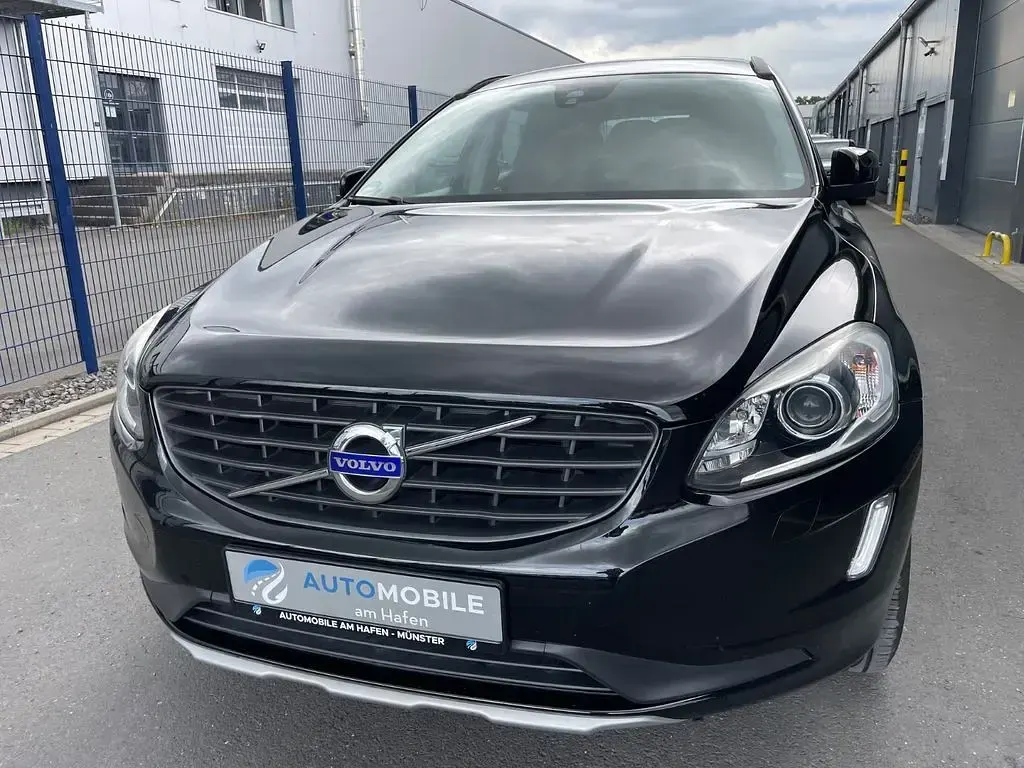 Gebraucht Volvo XC60 Kinetic 150 PS (110 kW) 2017 Schwarz SUV