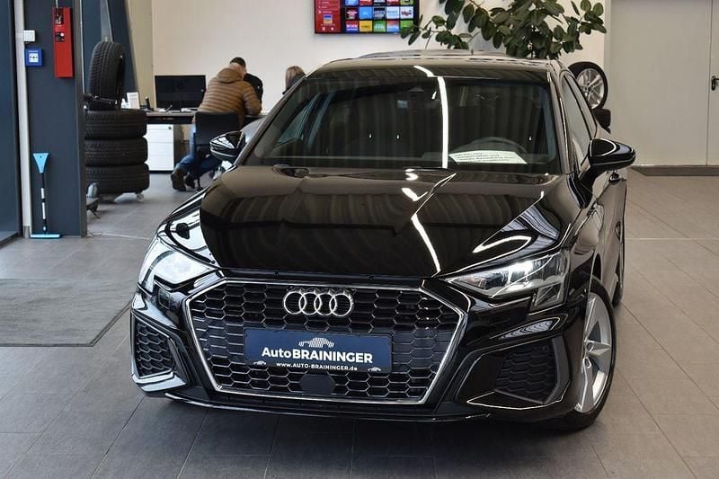 Schwarz Gebraucht 2022 Audi A3 S-Line Limousine | 23.550 € (Guter Preis) - Bild 1/4