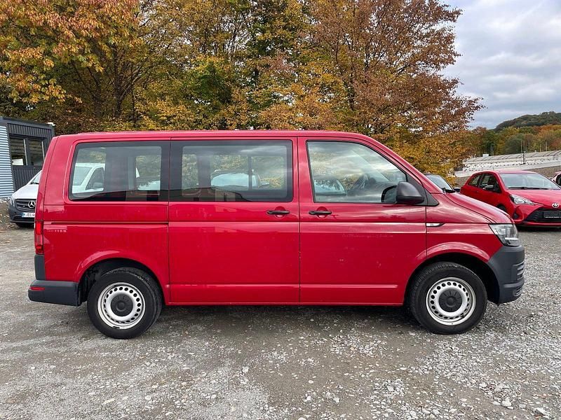 Gebraucht VW T6 102 PS (75 kW) 2015 Rot Van