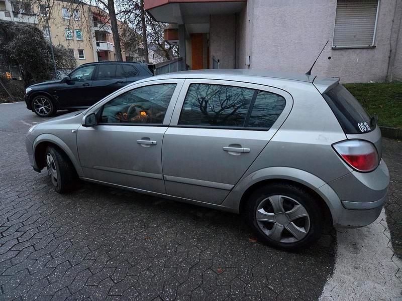 Gebraucht Opel Astra 90 PS (66 kW) 2006 Beige Kleinwagen