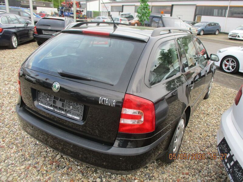 Gebraucht Skoda Octavia Ambiente 116 PS (85 kW) 2006 Schwarz Kombi