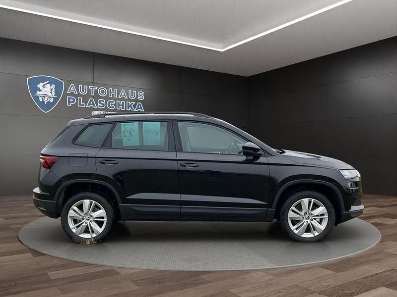 Gebraucht Skoda Karoq Selection 150 PS (110 kW) 2024 Blackmagic perleffekt (schwarz) SUV
