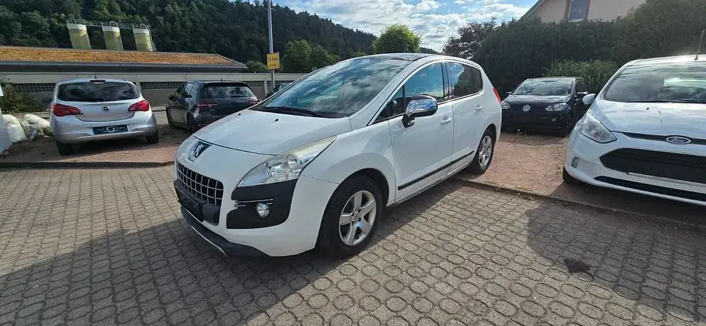 Gebraucht Peugeot 3008 Allure 156 PS (114 kW) 2012 Weiß Kombi