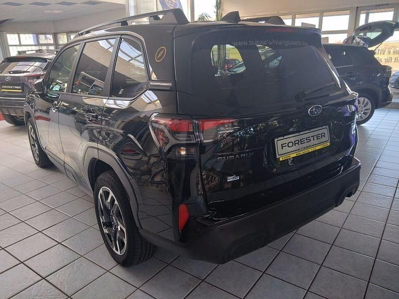 Gebraucht Subaru Forester Exclusive+ 136 PS (100 kW) 2025 Schwarz SUV
