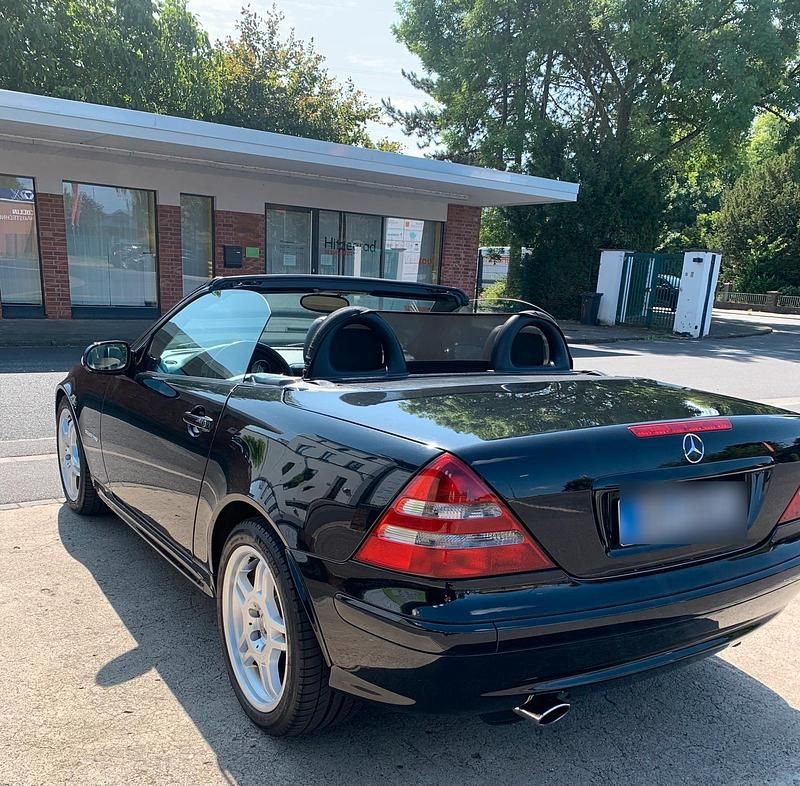Gebraucht Mercedes SLK230 AMG 197 PS (144 kW) 2001 Schwarz Cabrio