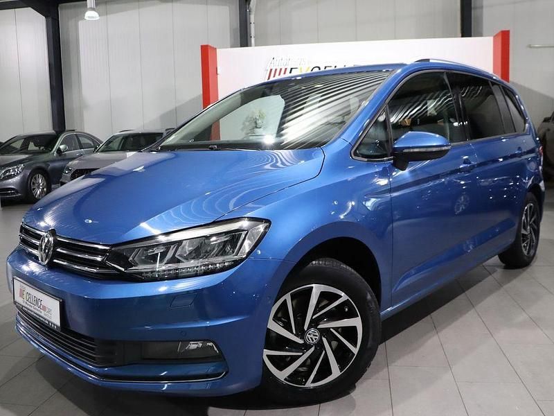 Gebraucht VW Touran Family 116 PS (85 kW) 2019 Blau Van / Kleinbus