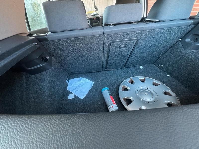 Second-hand VW Golf IV 2005 Argintiu Hatchback