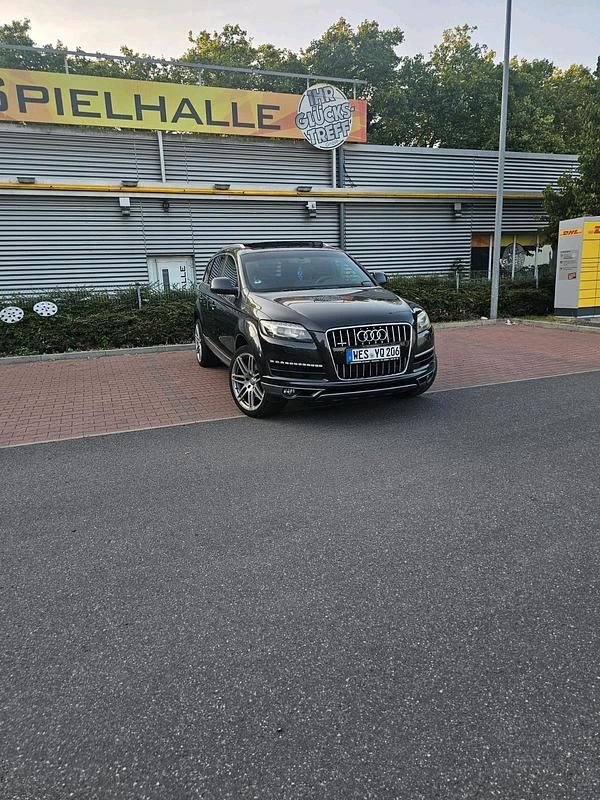 Schwarz Gebraucht 2012 Audi Q7 SUV | 18.000 € (Etwas zu teuer) - Bild 1/4