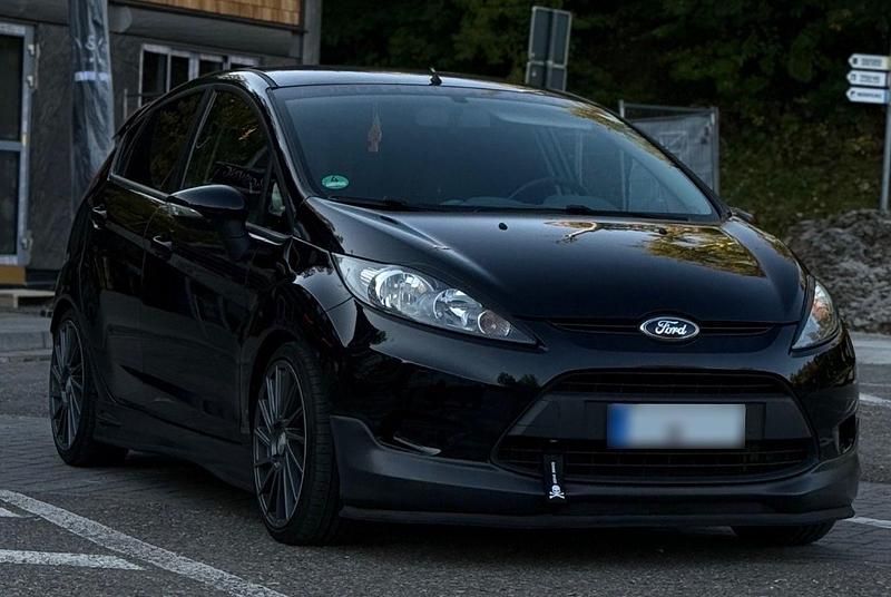 Gebraucht Ford Fiesta Trend 82 PS (60 kW) 2010 Schwarz Kleinwagen
