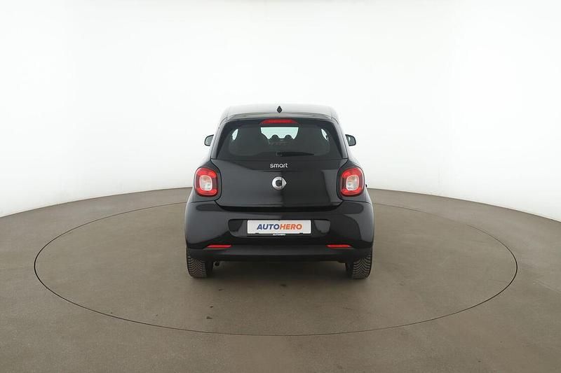 Gebraucht Smart ForFour Basis 71 PS (52 kW) 2018 Schwarz Kleinwagen